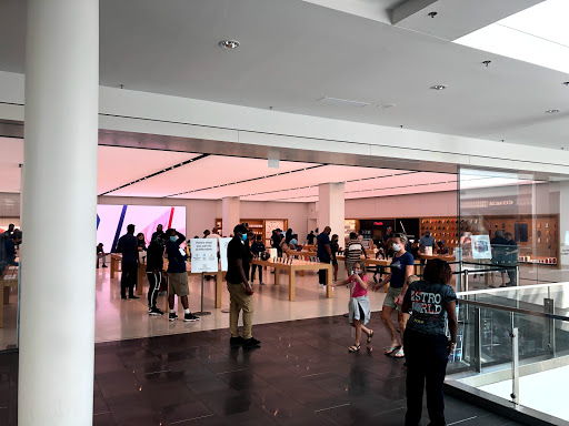 Computer Store «Apple Pentagon City», reviews and photos, 1100 S Hayes St, Arlington, VA 22202, USA