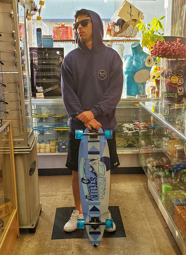 Tobacco Shop «Cherry Smoke & Skate Shop», reviews and photos, 418 Cherry Ave, Long Beach, CA 90802, USA