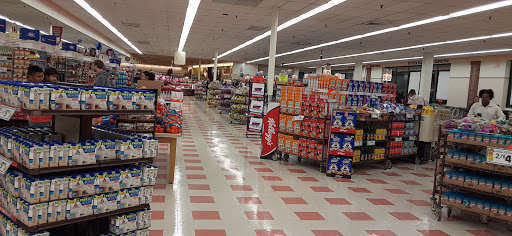 Shopping Mall «Stadium Plaza Shopping Center», reviews and photos, 10 Main St, Tewksbury, MA 01876, USA