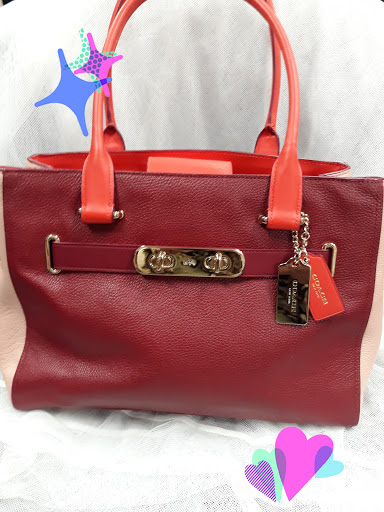 Boutique «What Women Want Resale Boutique», reviews and photos, 9012 Research Blvd Ste C12, Austin, TX 78758, USA