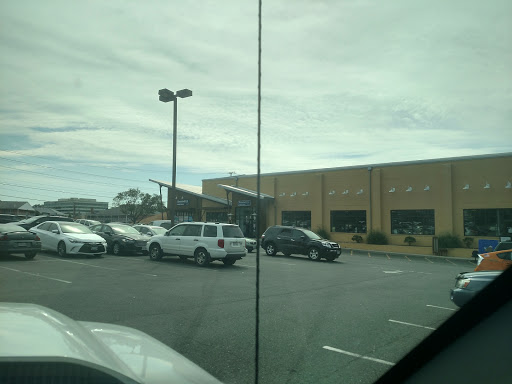 Thrift Store «Goodwill Retail Store & Donation Center», reviews and photos, 2936 Annandale Rd, Falls Church, VA 22042, USA