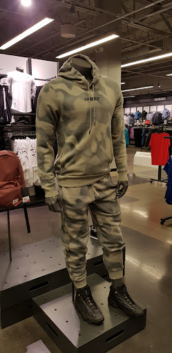 Clothing Store «Nike Factory Store», reviews and photos, 651 Kapkowski Rd #150, Elizabeth, NJ 07201, USA
