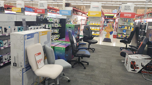 Office Supply Store «Staples», reviews and photos, 128 Sunset Blvd, New Castle, DE 19720, USA