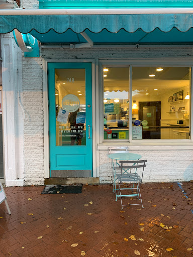 Donut Shop «District Doughnut», reviews and photos, 749 8th St SE, Washington, DC 20003, USA