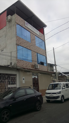 Opiniones de Clinica gilces en Guayaquil - Hospital