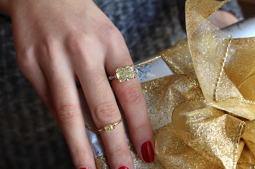 Jewelry Store «Deja & Co. Exquisite Jewels», reviews and photos, 14567 Big Basin Way, Saratoga, CA 95070, USA