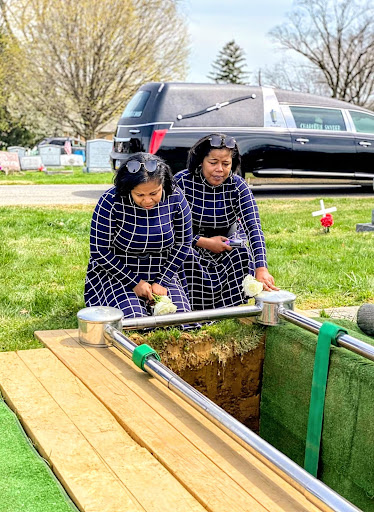 Cremation Service «Charles F Snyder Funeral Home & Crematory - Downtown Lancaster City», reviews and photos, 414 E King St, Lancaster, PA 17602, USA