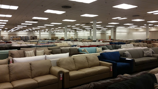 JCPenney Furniture Outlet, 5400 Frontage Rd, Forest Park, GA 30297, USA, 