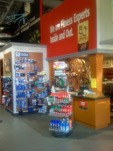 Bicycle Store «Penn Cycle : Woodbury», reviews and photos, 6415 Lake Rd, Woodbury, MN 55125, USA