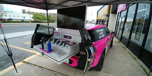 Cell Phone Store «T-Mobile», reviews and photos, 3401 New Jersey Ave STE 106, Wildwood, NJ 08260, USA