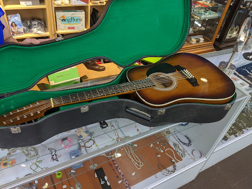 Thrift Store «St. Vincent de Paul Orland Park Thrift Store», reviews and photos, 7010 W 159th St, Orland Park, IL 60462, USA