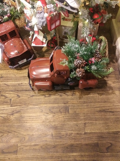 American Restaurant «Cracker Barrel Old Country Store», reviews and photos, 1534 Bear Creek Pike, Columbia, TN 38401, USA