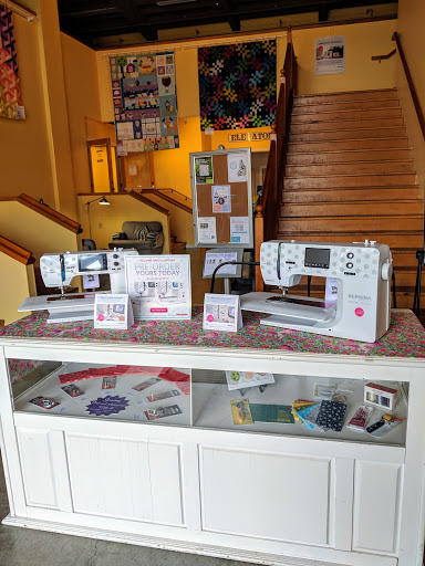 Quilt Shop «Quilting Mayhem», reviews and photos, 1118 1st St, Snohomish, WA 98290, USA