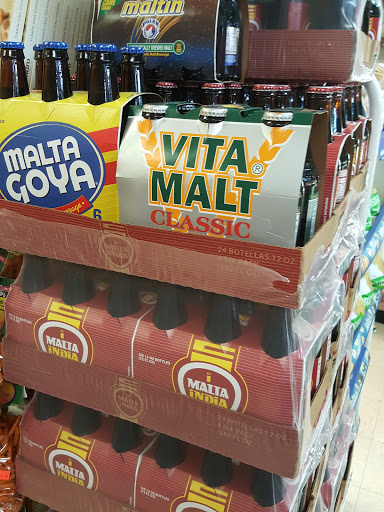 Latin American Restaurant «La Familia Latin Hot Food & Grocery», reviews and photos, 120 E Brandon Blvd, Brandon, FL 33511, USA