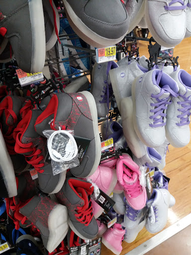 Department Store «Walmart Supercenter», reviews and photos