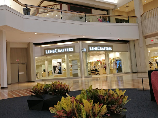 Eye Care Center «LensCrafters», reviews and photos, 1298 Fox Valley Center Dr, Aurora, IL 60504, USA