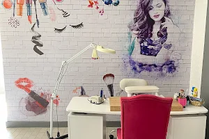 Lion Nails Lazer Epilasyon Güzellik Salonu | Eskişehir Lazer Epilasyon & Protez Tırnak image