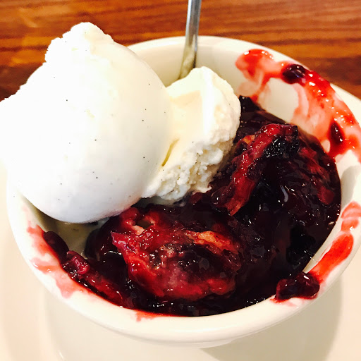 American Restaurant «Cracker Barrel Old Country Store», reviews and photos, 825 Marketplace Blvd, Hamilton Township, NJ 08691, USA