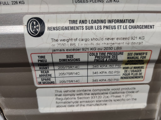 Used Car Dealer «Auto Outlet, Carfax Certified Auto Sales/Financing», reviews and photos, 496 Lancaster Dr SE, Salem, OR 97317, USA
