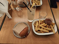 Plats et boissons du Restaurant de hamburgers Cuties à Paris - n°11