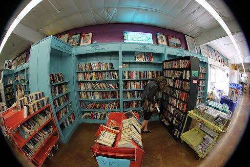 Thrift Store «Casa De Los Ninos Thrift Store», reviews and photos, 1302 E Prince Rd, Tucson, AZ 85719, USA