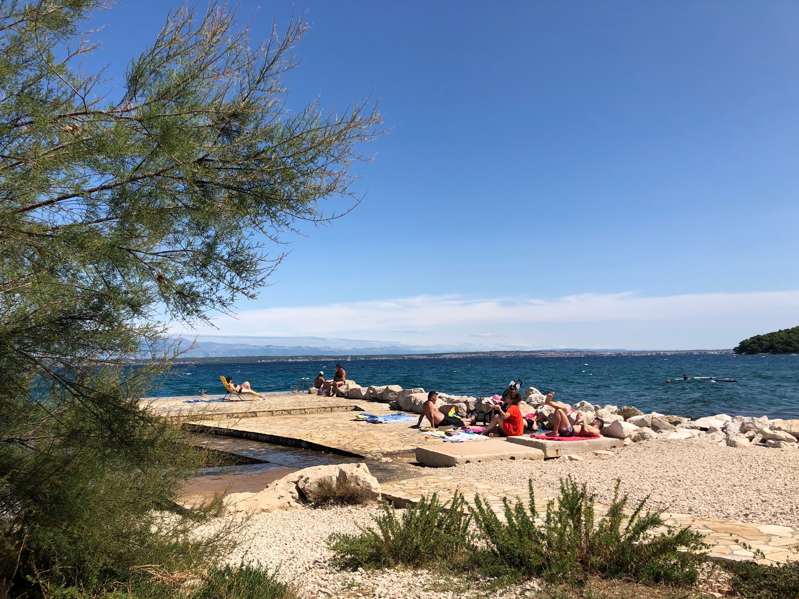 Foto von Tratica beach mit heller kies Oberfläche