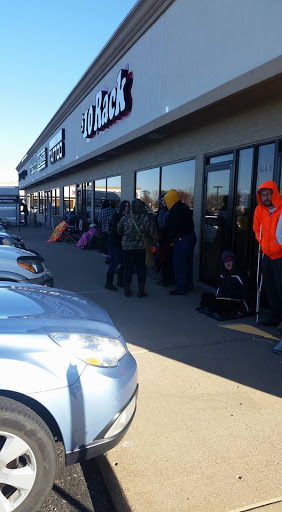 Tattoo Shop «Mafia Ink Tattoo Studio», reviews and photos, 8187 University Ave NE, Spring Lake Park, MN 55432, USA