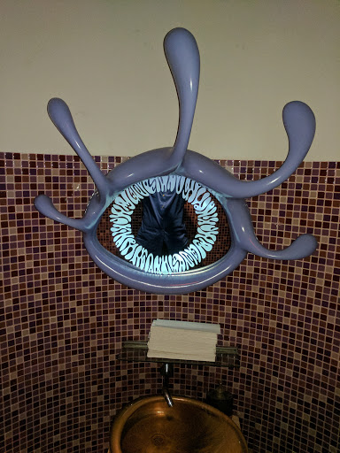 Shopping Mall «River Oaks Shopping Center», reviews and photos, 1964 W Gray St, Houston, TX 77019, USA