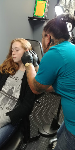 Tattoo Shop «Ink or Swim Tattoo», reviews and photos, 1708 E Lincolnway c, Valparaiso, IN 46383, USA