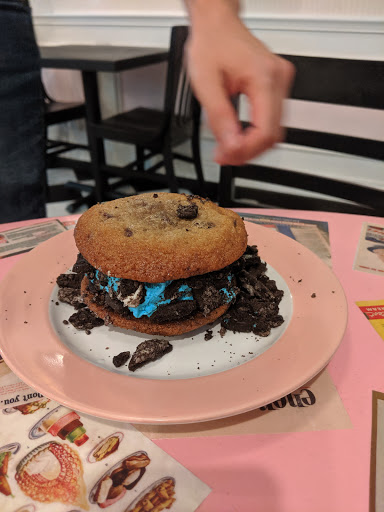 Dessert Shop «Creme and Sugar», reviews and photos, 6312 E Santa Ana Canyon Rd, Anaheim, CA 92807, USA