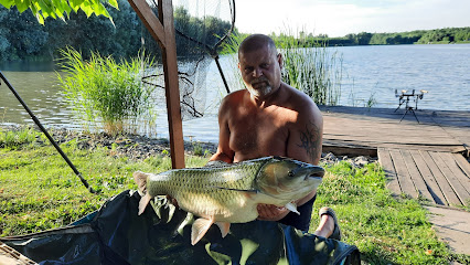 Ozetanya Fishing Lake