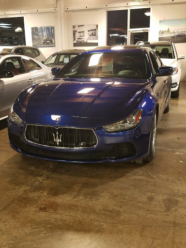 Used Car Dealer «Freeman Motor Company», reviews and photos, 7524 SW Macadam Ave, Portland, OR 97219, USA