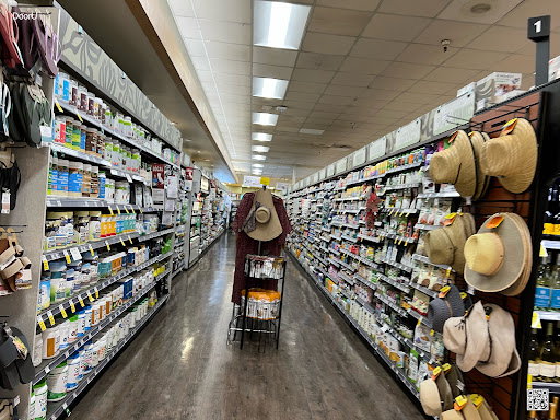 Grocery Store «Whole Foods Market», reviews and photos, 239 N Crescent Dr, Beverly Hills, CA 90210, USA