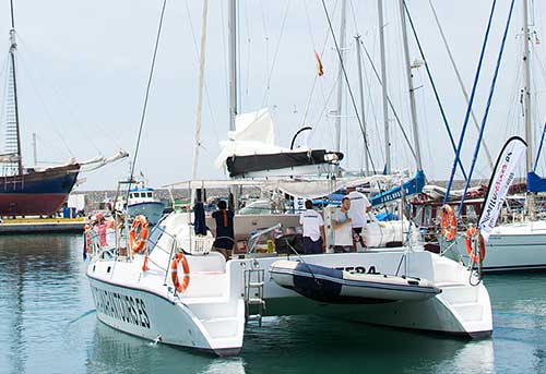 Barco en Alquiler - Despedidas, paseos y celebraciones en barcos y veleros en Málaga.