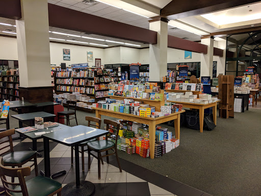 Book Store «Barnes & Noble», reviews and photos, 3600 Stevens Creek Blvd, San Jose, CA 95117, USA