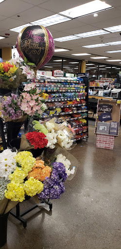 Grocery Store «Quality Food Center», reviews and photos, 7823 SE 28th St, Mercer Island, WA 98040, USA