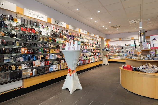 Rezensionen über Parfümerie Nöth in Freiburg - Kosmetikgeschäft
