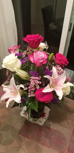 Greensleeves Florist, 11725 Lee Hwy, Fairfax, VA 22030, USA, 