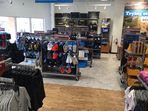 Sportswear Store «Columbia Sportswear Outlet at The Outlet Shoppes at Gettysburg», reviews and photos, 1863 Gettysburg Village Dr, Gettysburg, PA 17325, USA