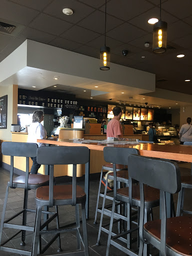 Coffee Shop «Starbucks», reviews and photos, 366 Broadway, Saugus, MA 01906, USA