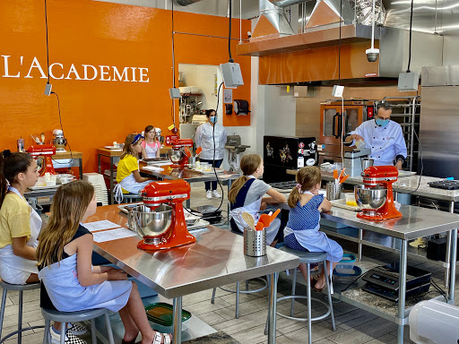 L'Academie Baking and Cooking School