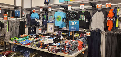 Clothing Store «Old Navy», reviews and photos, 3131 E Main St, Mohegan Lake, NY 10547, USA