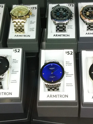 Discount Store «Walmart», reviews and photos, 6501 Veterans Memorial Pkwy, Crestwood, KY 40014, USA