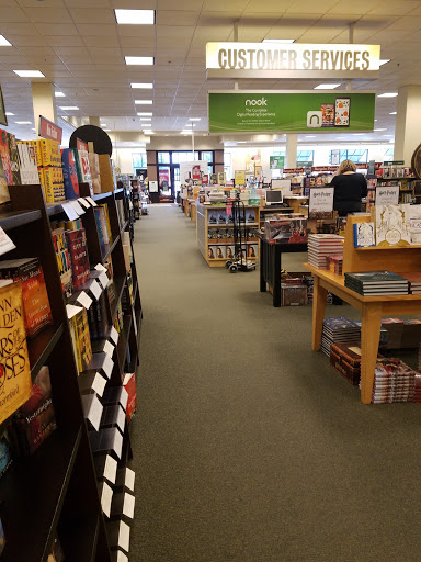 Shopping Mall «The Promenade Bolingbrook», reviews and photos, 631 E Boughton Rd, Bolingbrook, IL 60440, USA