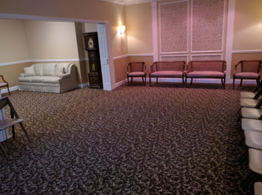 Funeral Home «Roslyn Heights Funeral Home», reviews and photos, 75 Mineola Ave, Roslyn Heights, NY 11577, USA