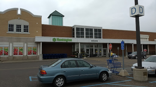 Grocery Store «Meijer», reviews and photos, 13000 Middlebelt Rd, Livonia, MI 48150, USA