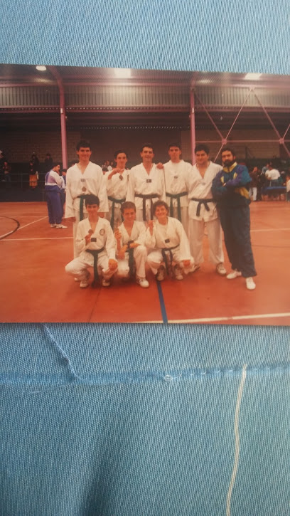 Centro Deportivo Luar - Rúa da Canteira, 2, 15680 Ordes, A Coruña, Spain