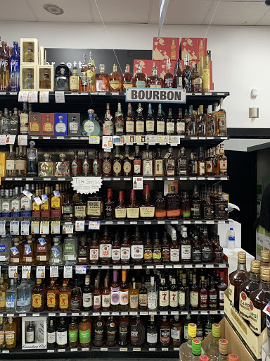 Wine Store «West Rock Wine & Liquor Warehouse», reviews and photos, 1306 Whalley Ave, New Haven, CT 06515, USA