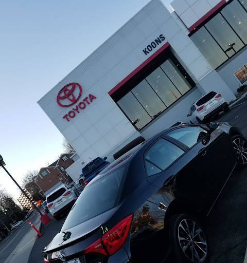 Toyota Dealer «Koons Arlington Toyota», reviews and photos, 4045 Lee Hwy, Arlington, VA 22207, USA
