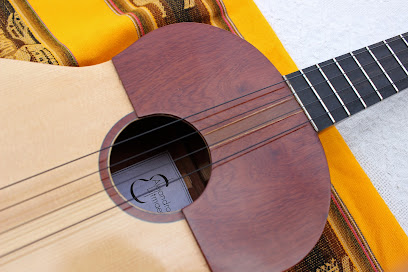 Luthier AL, Taller de construccón y reparación de guitarras e instrumentos de cuerda acústicos